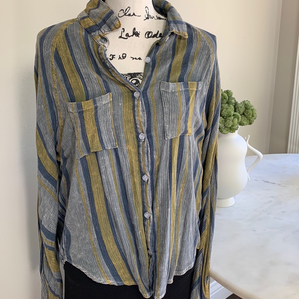 the Nu Vintage Striped button Up Blouse Large